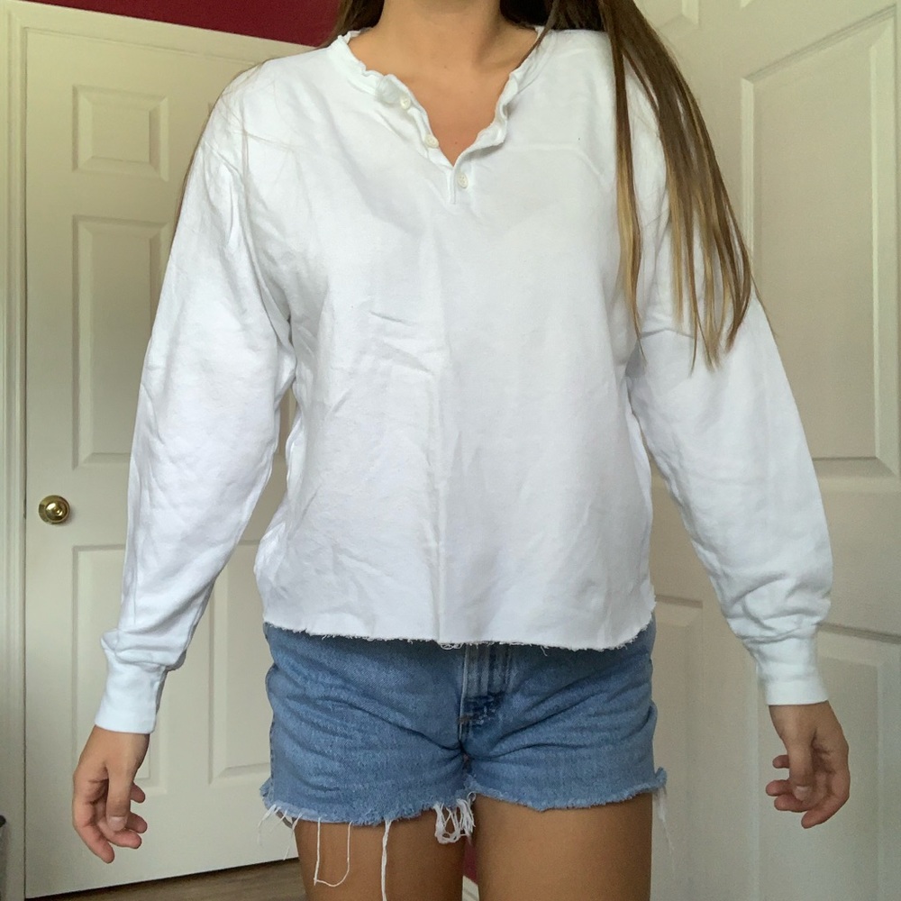 white brandy melville sweater